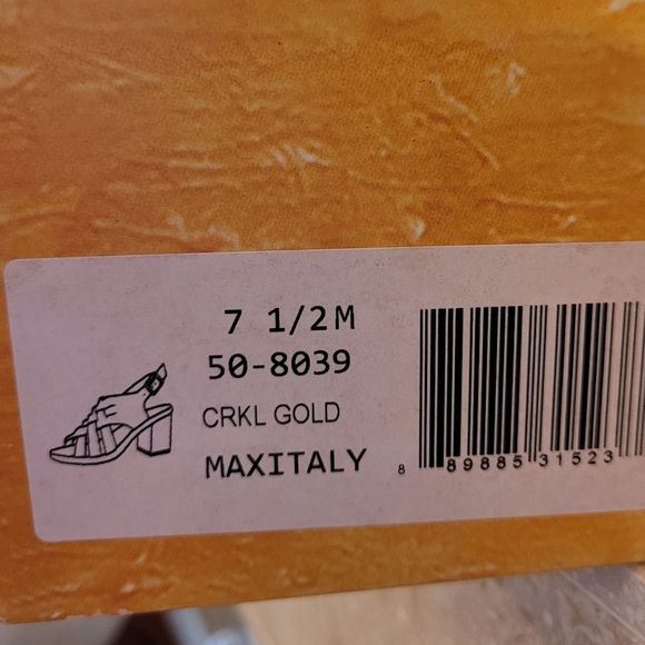 Bella Vita Sandals - Picture 10 of 10